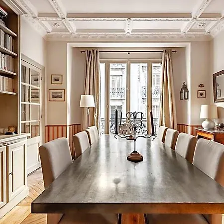 Luxury - Trocadero Hotel Paris