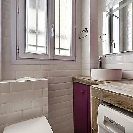 Luxury - Trocadero Hotel 3*